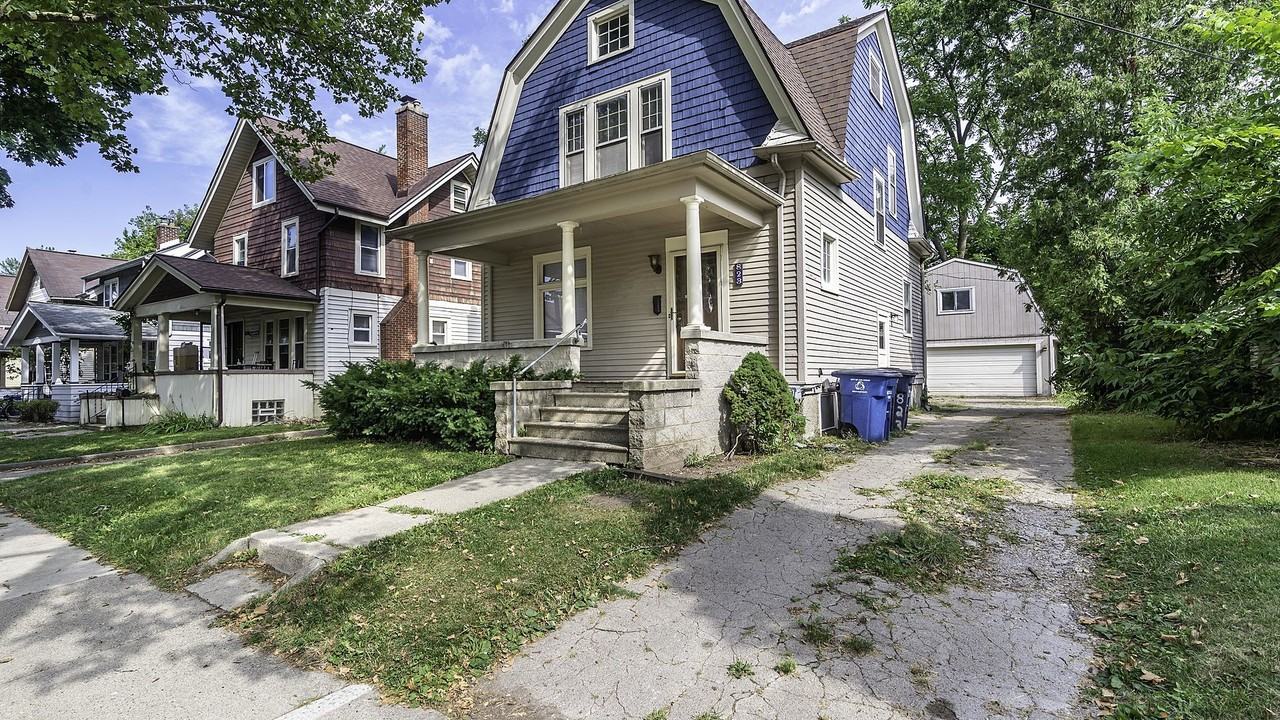 823 Dewey Avenue #1 - Photo 4 of 50