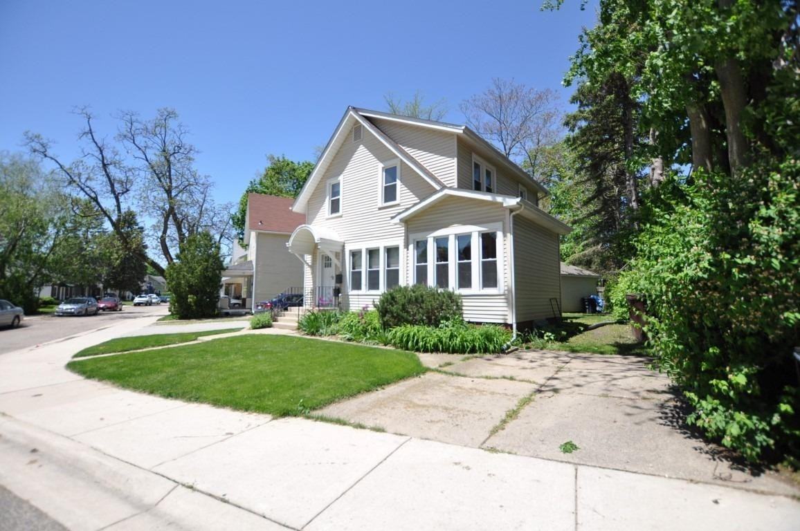 921 Sylvan Ave #1 - Photo 7 of 42