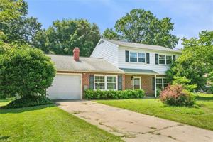 featured image of 221 Commodore Drive #1