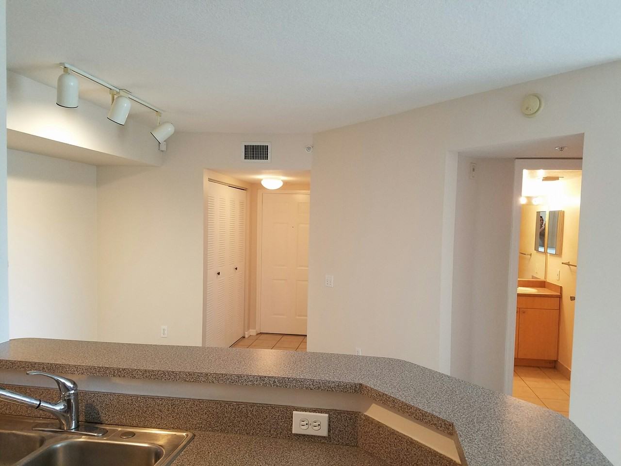 1105 Villa Ln #1 - Photo 3 of 10