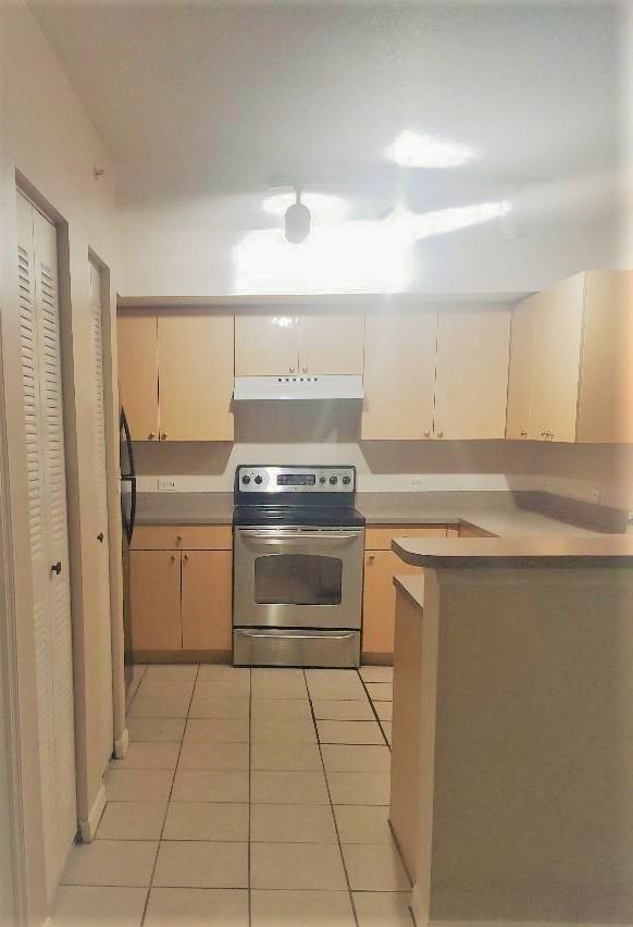 1105 Villa Ln #1 - Photo 4 of 10