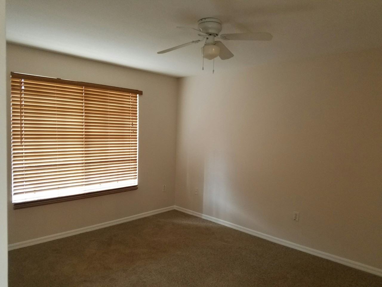 1105 Villa Ln #1 - Photo 5 of 10