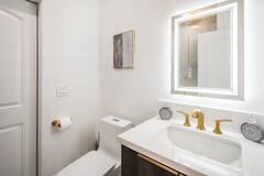 1372 Peninsula Point Ave #1 - Photo 4 of 28
