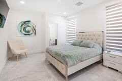 1372 Peninsula Point Ave #1 - Photo 5 of 28