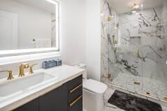 1372 Peninsula Point Ave #1 - Photo 6 of 28