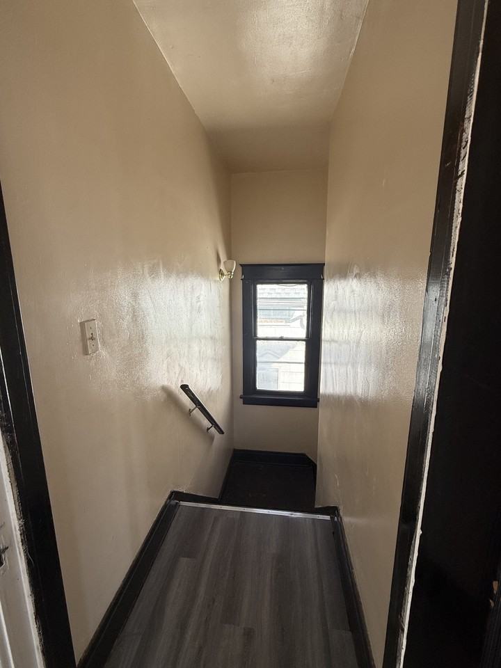 1414 East Delavan Avenue #2 - Photo 4 of 20