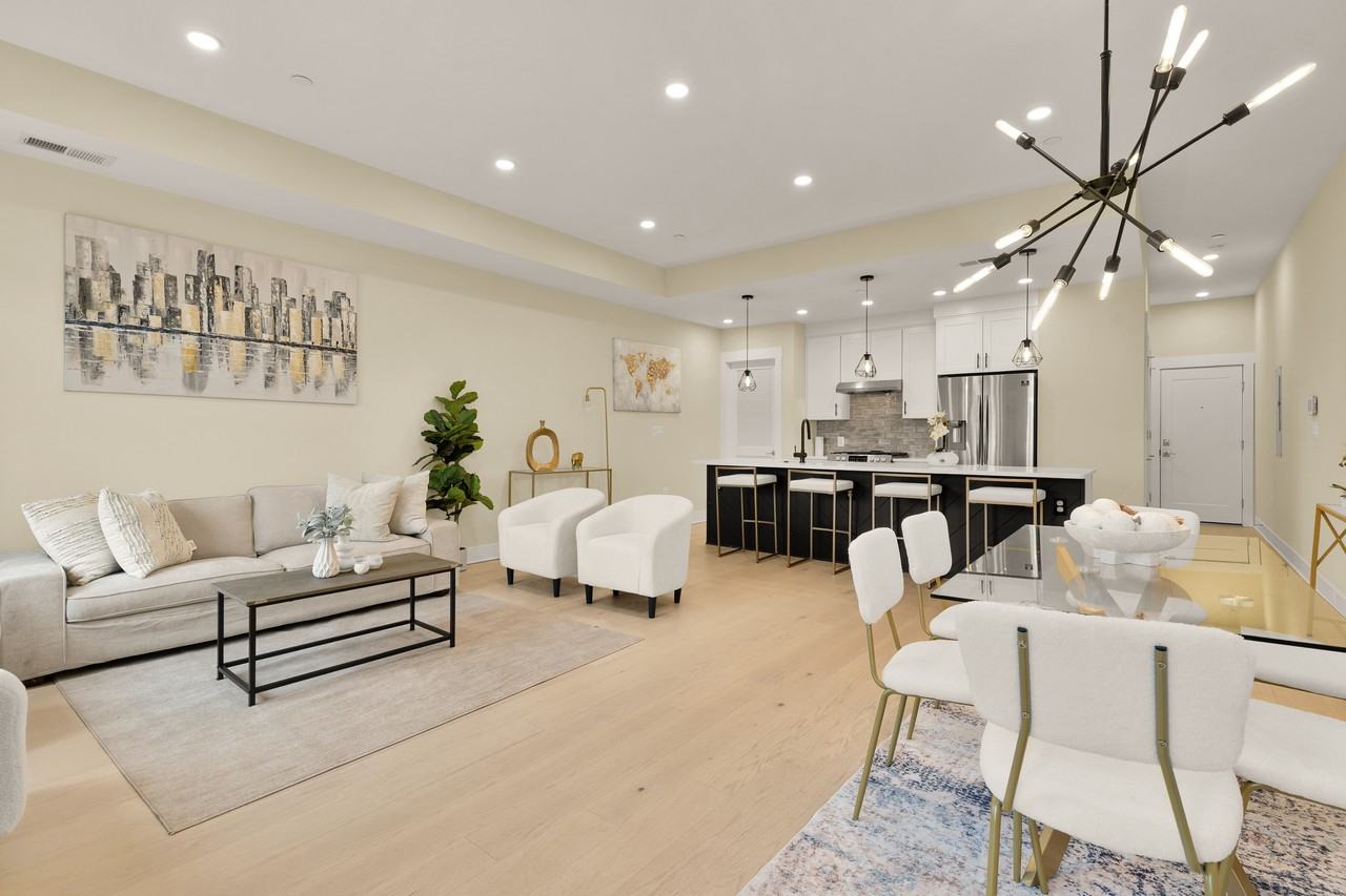 822 Kennedy St Nw #1 - Photo 4 of 45