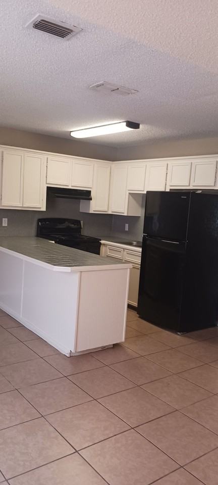 1600 W Dove Ave #26 - Photo 5 of 7