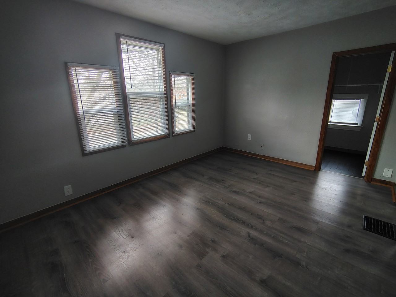 2139 10th Street #1 - Photo 3 of 13