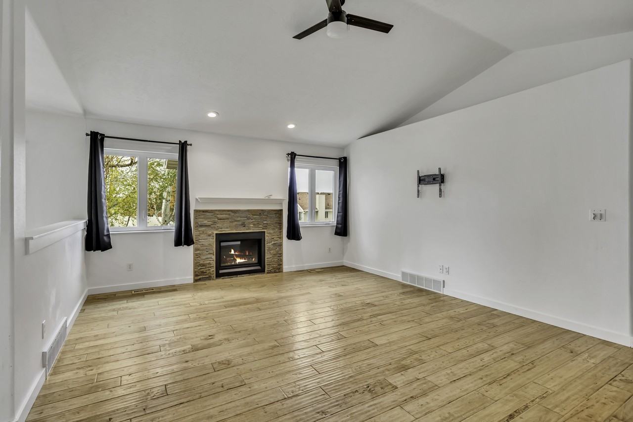 778 South 410 East #1 - Photo 3 of 39