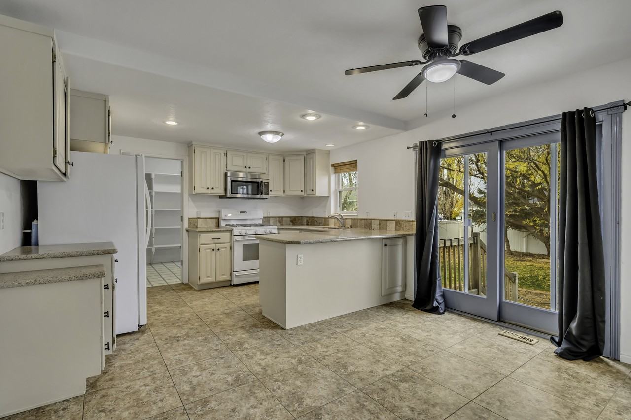 778 S 410 E #1 - Photo 6 of 39
