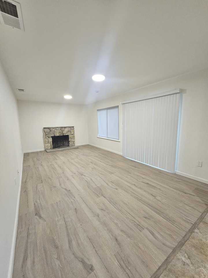 2253 Hamlin Drive #1 - Photo 6 of 24