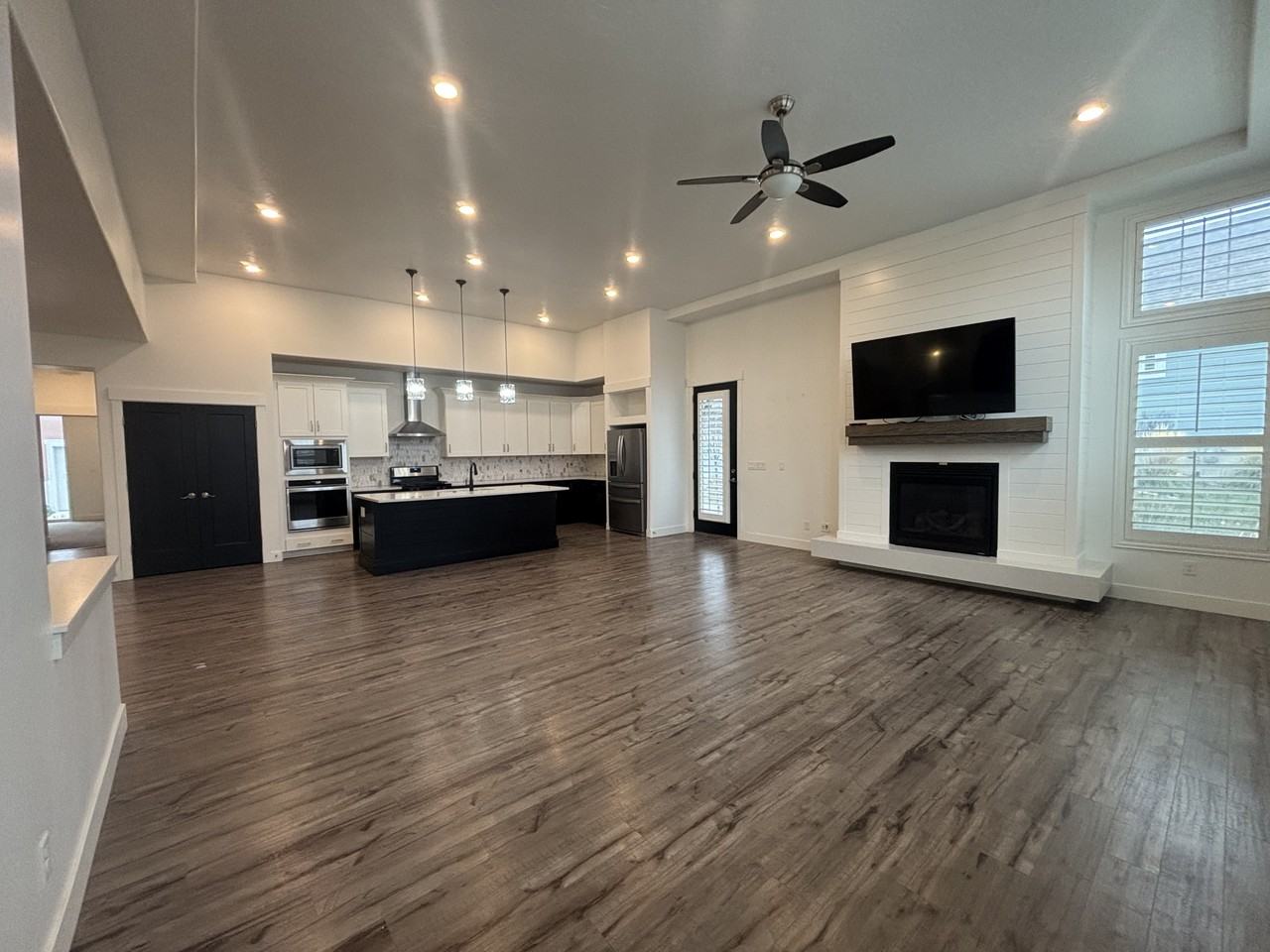 6153 W Poplar View Dr #1 - Photo 7 of 34