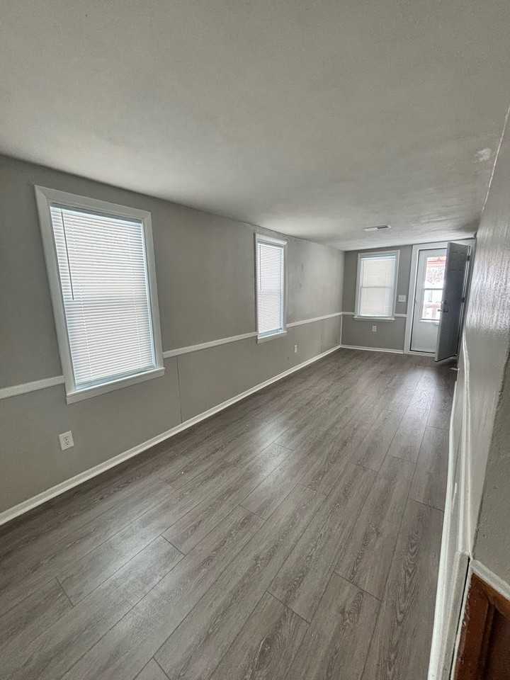 314 Liston Ave #1 - Photo 4 of 6