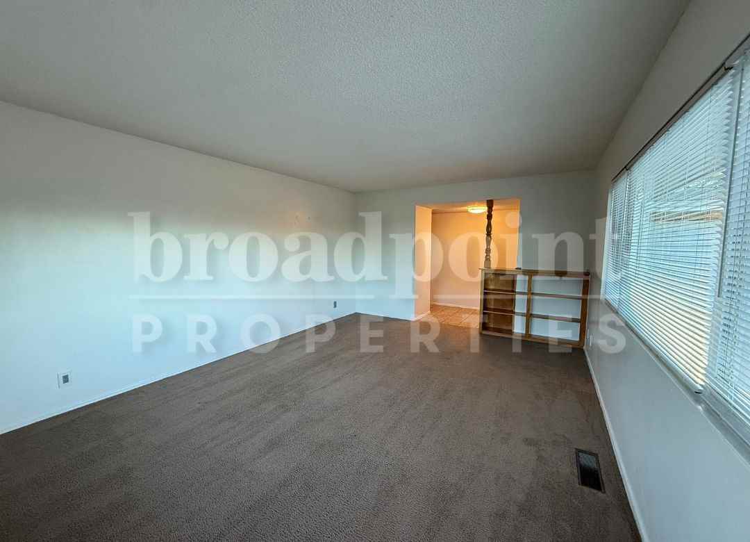 440 Chestnut Ln #1 - Photo 5 of 24