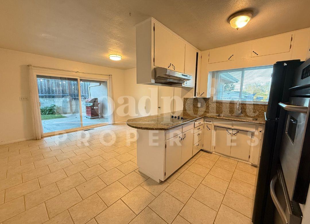 440 Chestnut Ln #1 - Photo 7 of 24