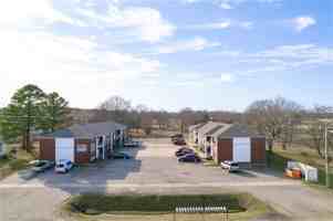 featured image of 302 S Pocola Blvd #4