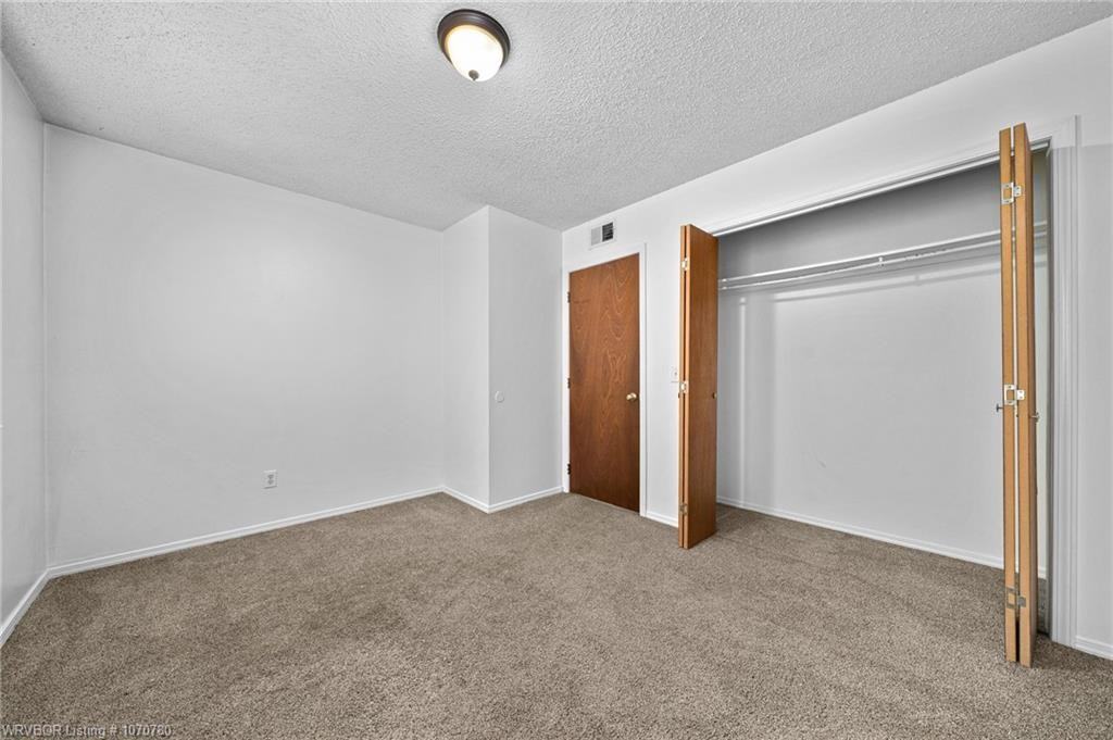 302 S Pocola Blvd #4 - Photo 7 of 7