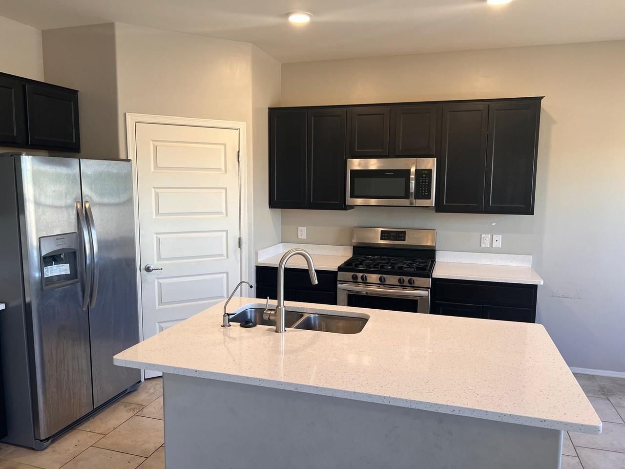 6183 South Water Fountain Drive #1 - Photo 4 of 23