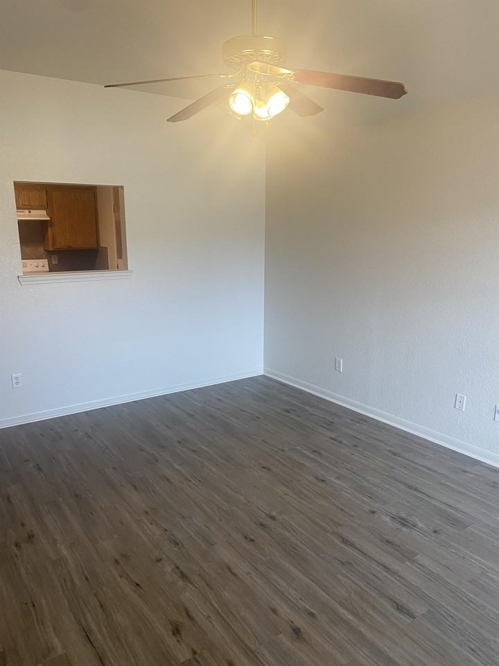 1104 Nicholas Cir #B - Photo 2 of 20