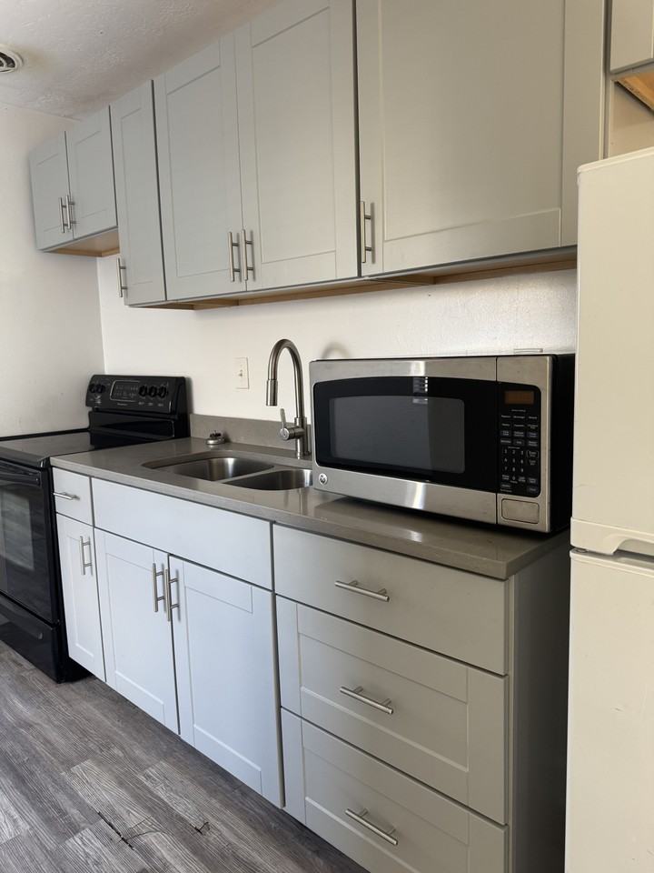 1312 3900 South #1312 - Photo 4 of 13