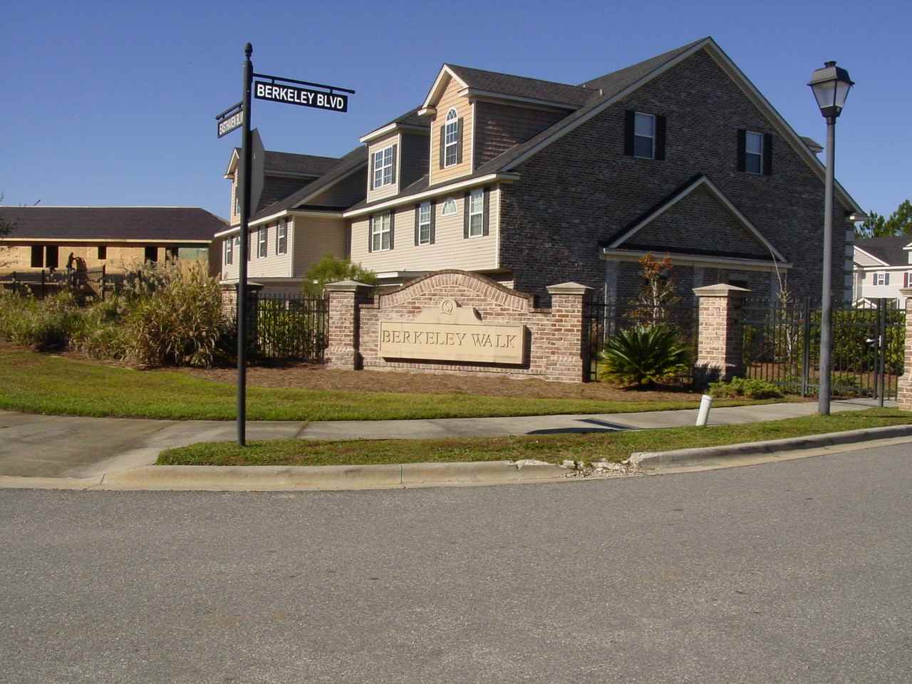 104 Ventura Pl #1 - Photo 4 of 29