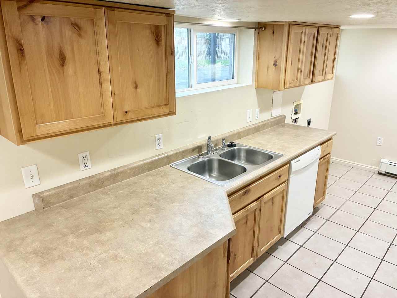 268 S 900 W #268 - Photo 5 of 33