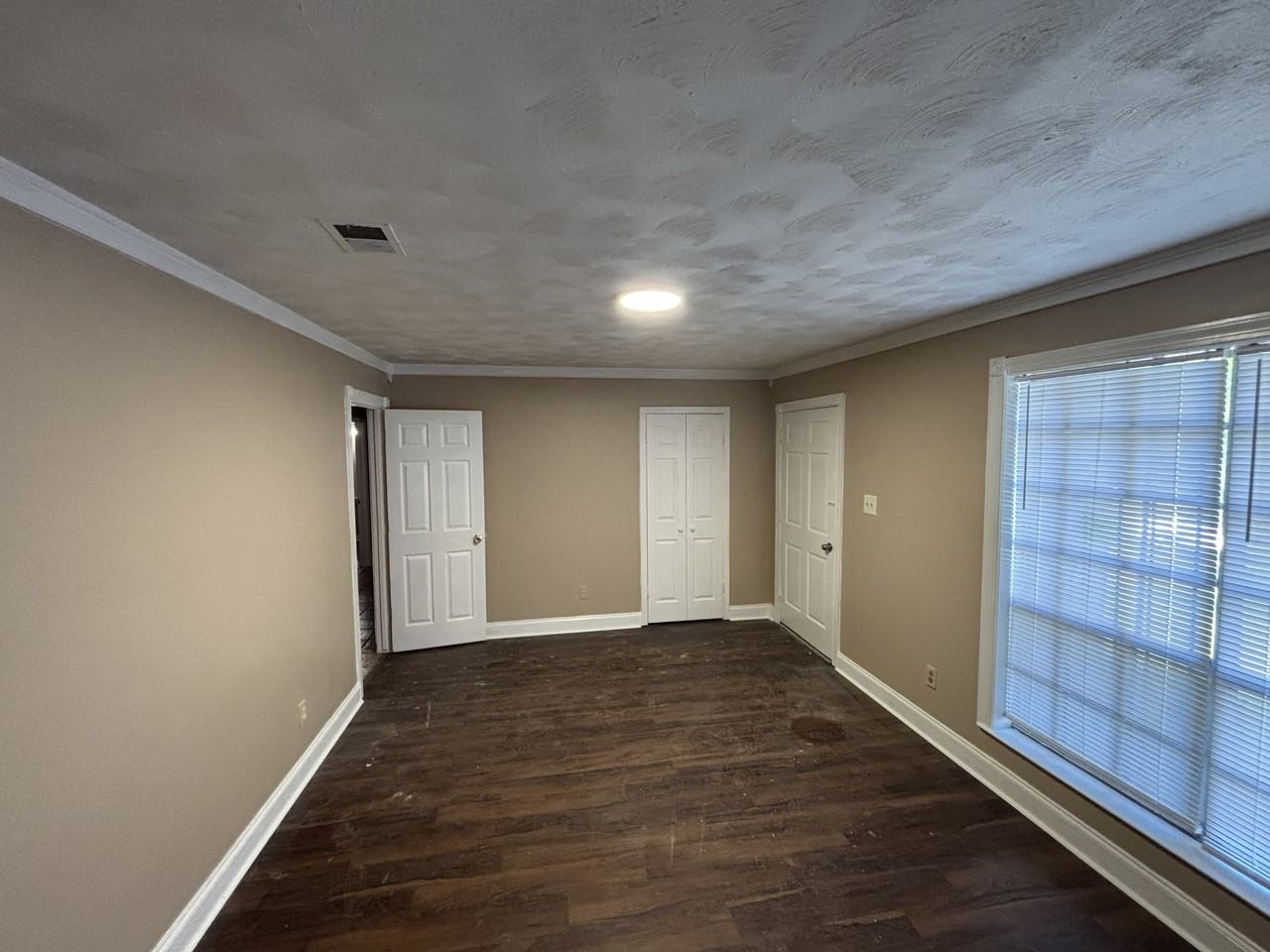 3895 St Elmo Avenue #1 - Photo 5 of 16