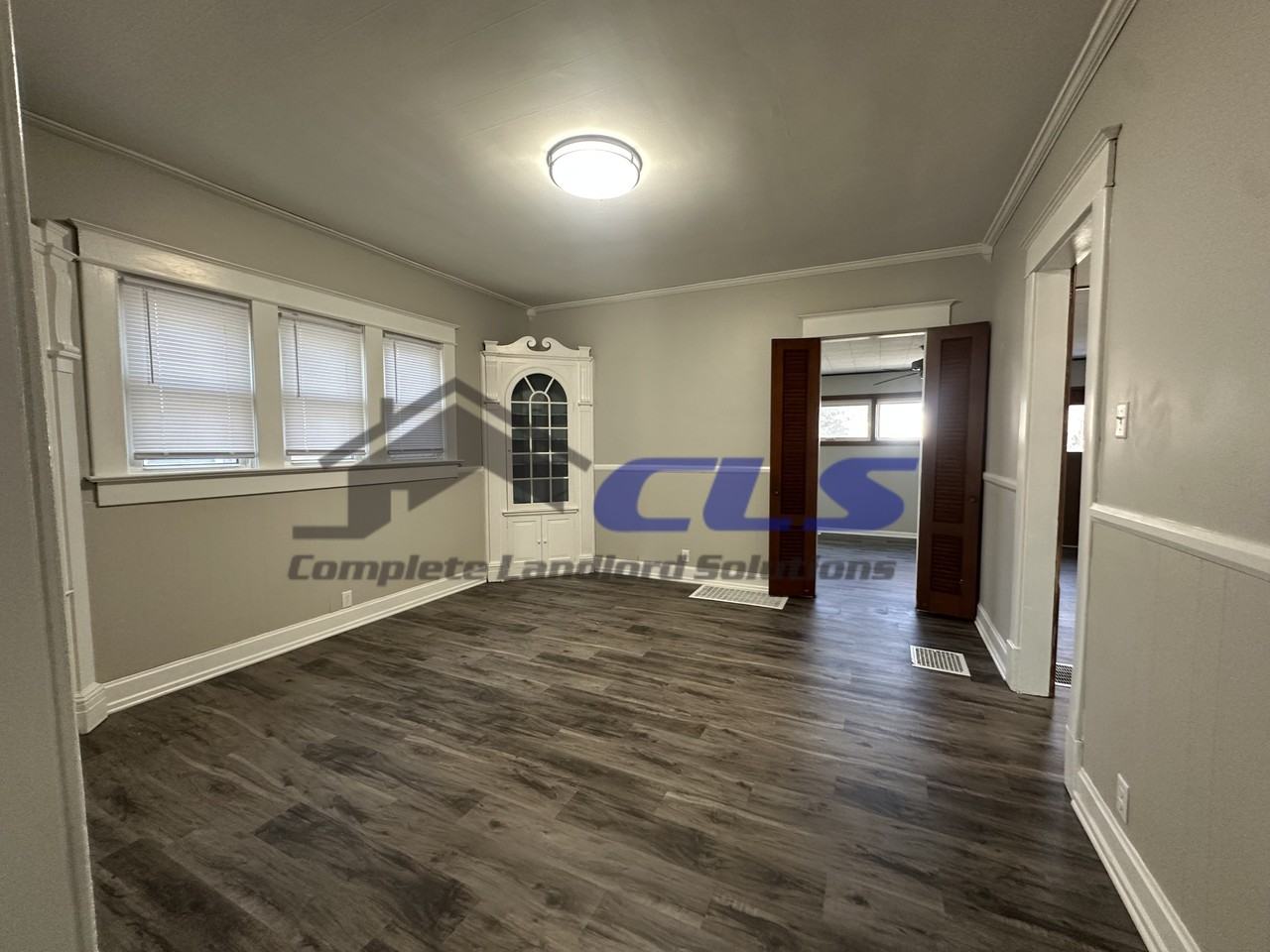 2206 N 11th St #1 - Photo 4 of 15