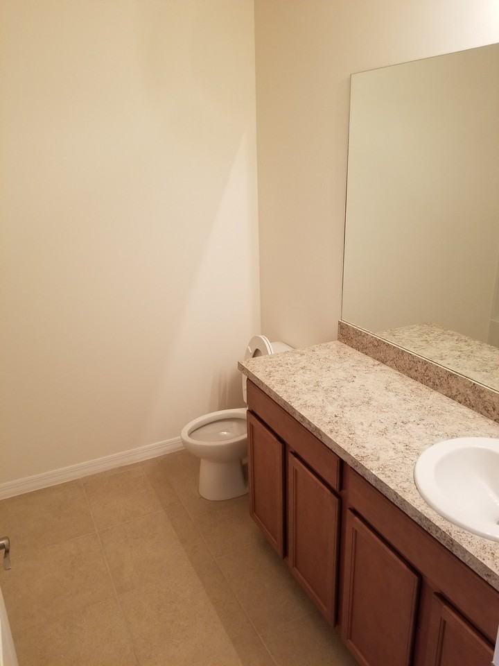 3823 Southwest 6th Avenue #1 - Photo 6 of 25