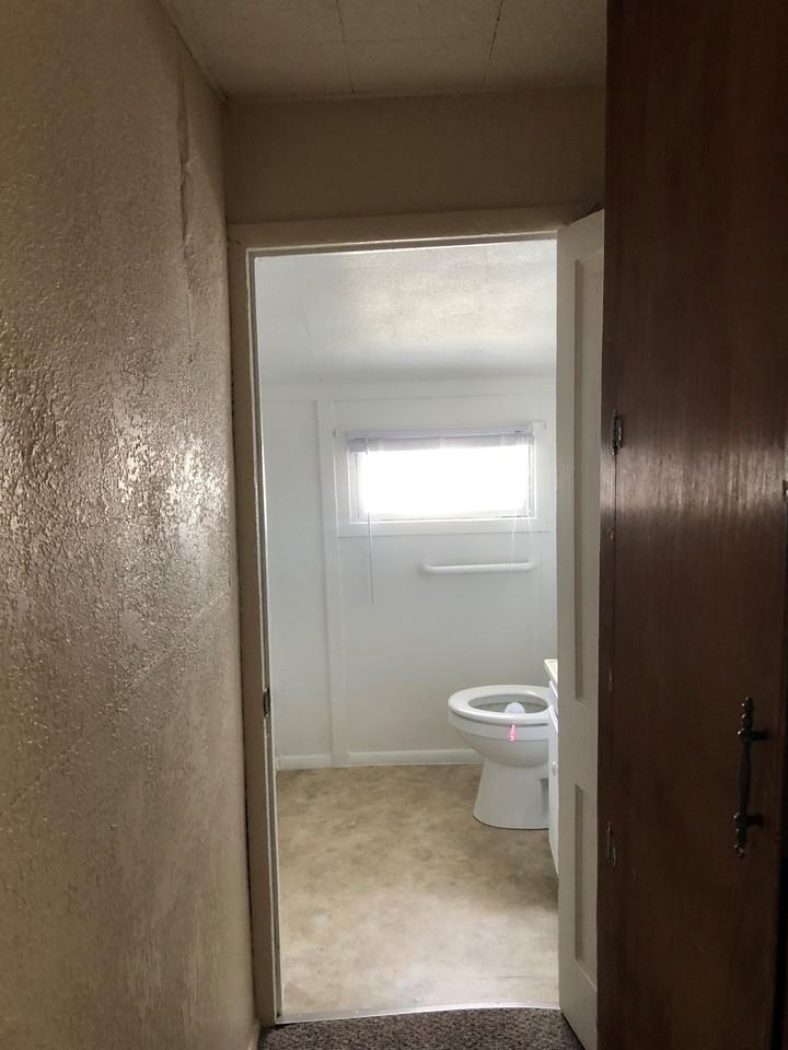 1234 East 4th Street #1 - Photo 3 of 25