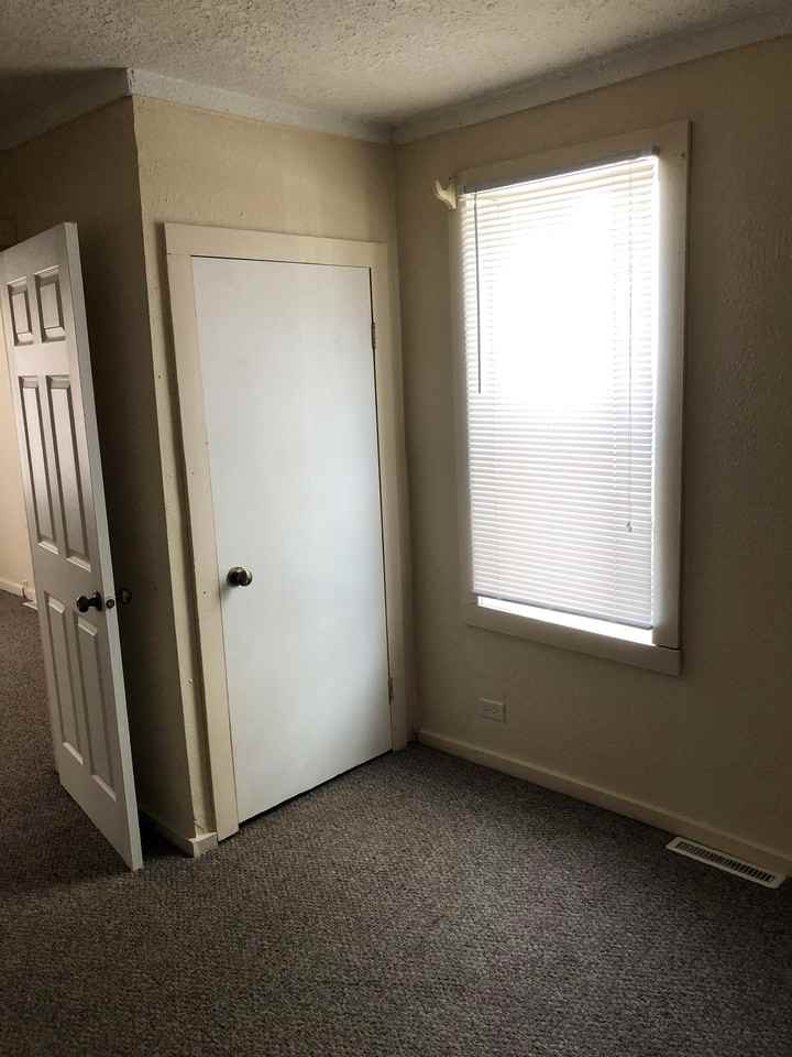 1234 East 4th Street #1 - Photo 5 of 25