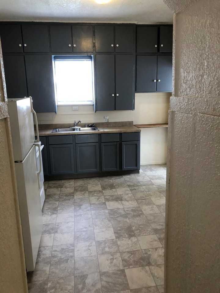 1234 East 4th Street #1 - Photo 7 of 25