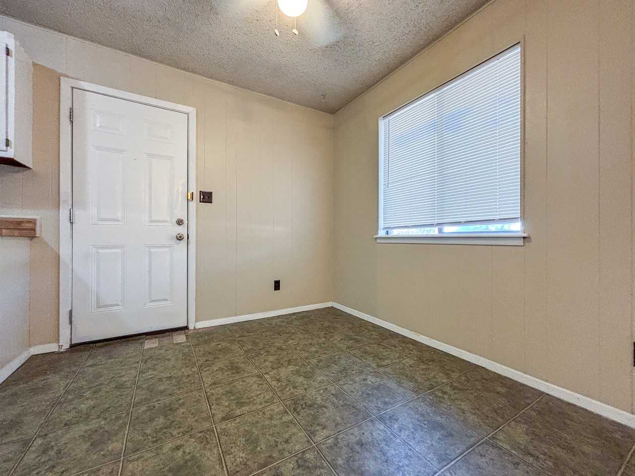 207 Redbud Ln #B - Photo 6 of 11