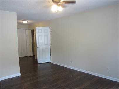 1690 Barnett Shoals Rd - Photo 5 of 23