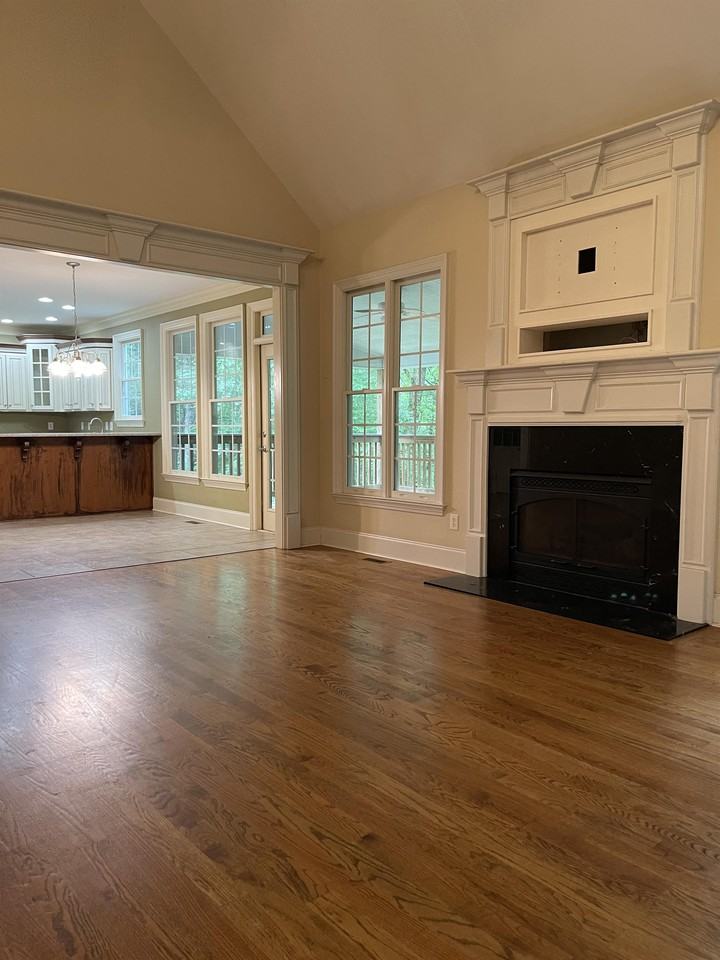 3910 S Barnett Shoals Rd #1 - Photo 4 of 50