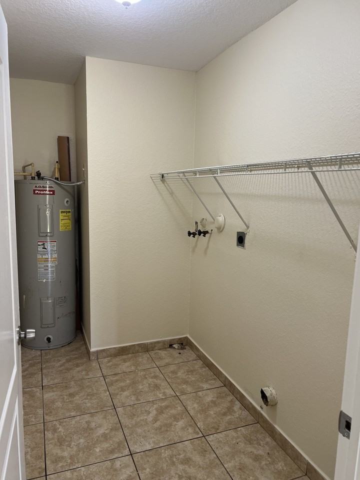 1255 Redland Road #102 - Photo 3 of 11