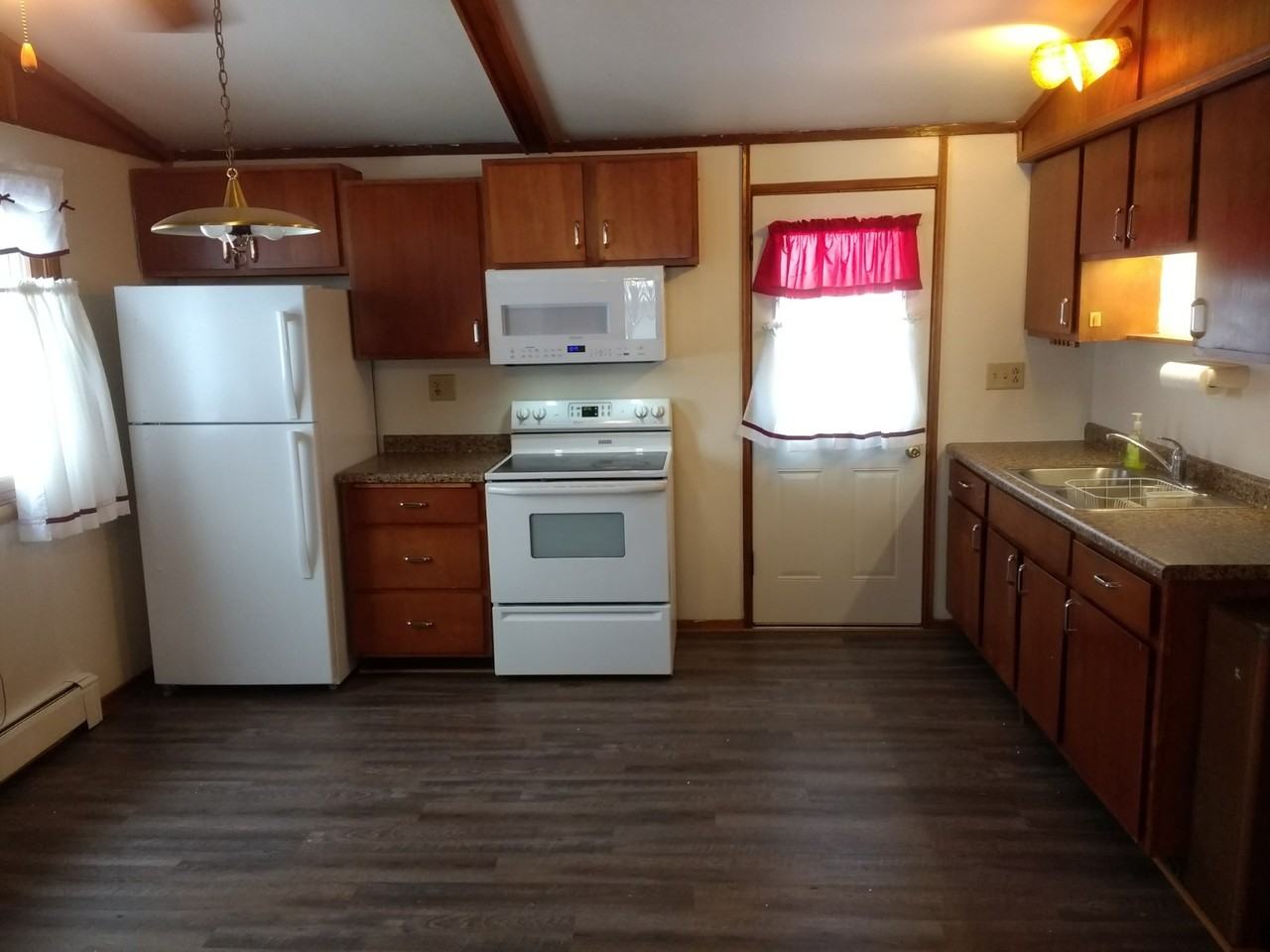 718 Jennifer Ct #718 - Photo 3 of 10