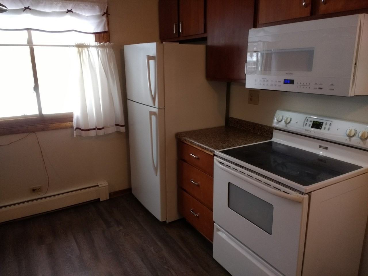 718 Jennifer Ct #718 - Photo 4 of 10