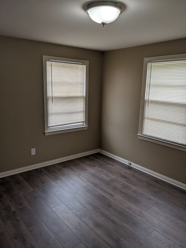 1012 French St #1 - Photo 4 of 5