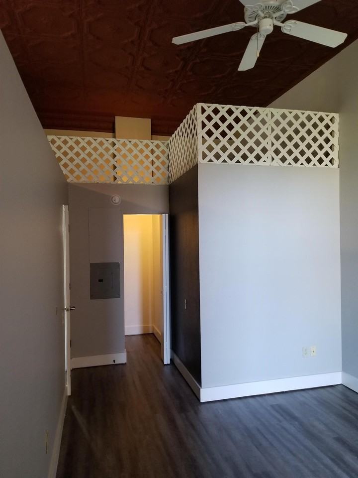 167 West Huron Street #167D - Photo 4 of 10