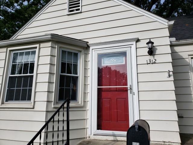 1312 Wyandotte Avenue #1 - Photo 3 of 34