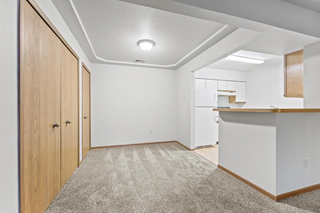 2100 Stirrup Ln Apt D104 #D104 - Photo 4 of 13