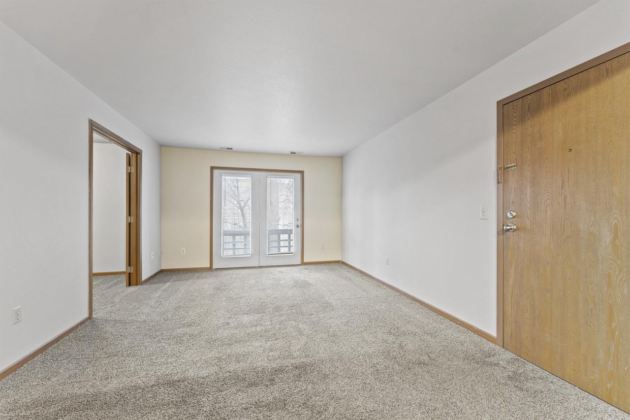 2100 Stirrup Ln Apt D104 #D104 - Photo 5 of 13