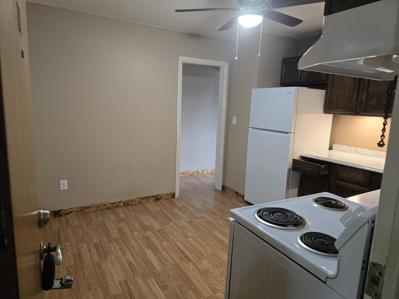 316 N 9th Ave #1 - Photo 2 of 17