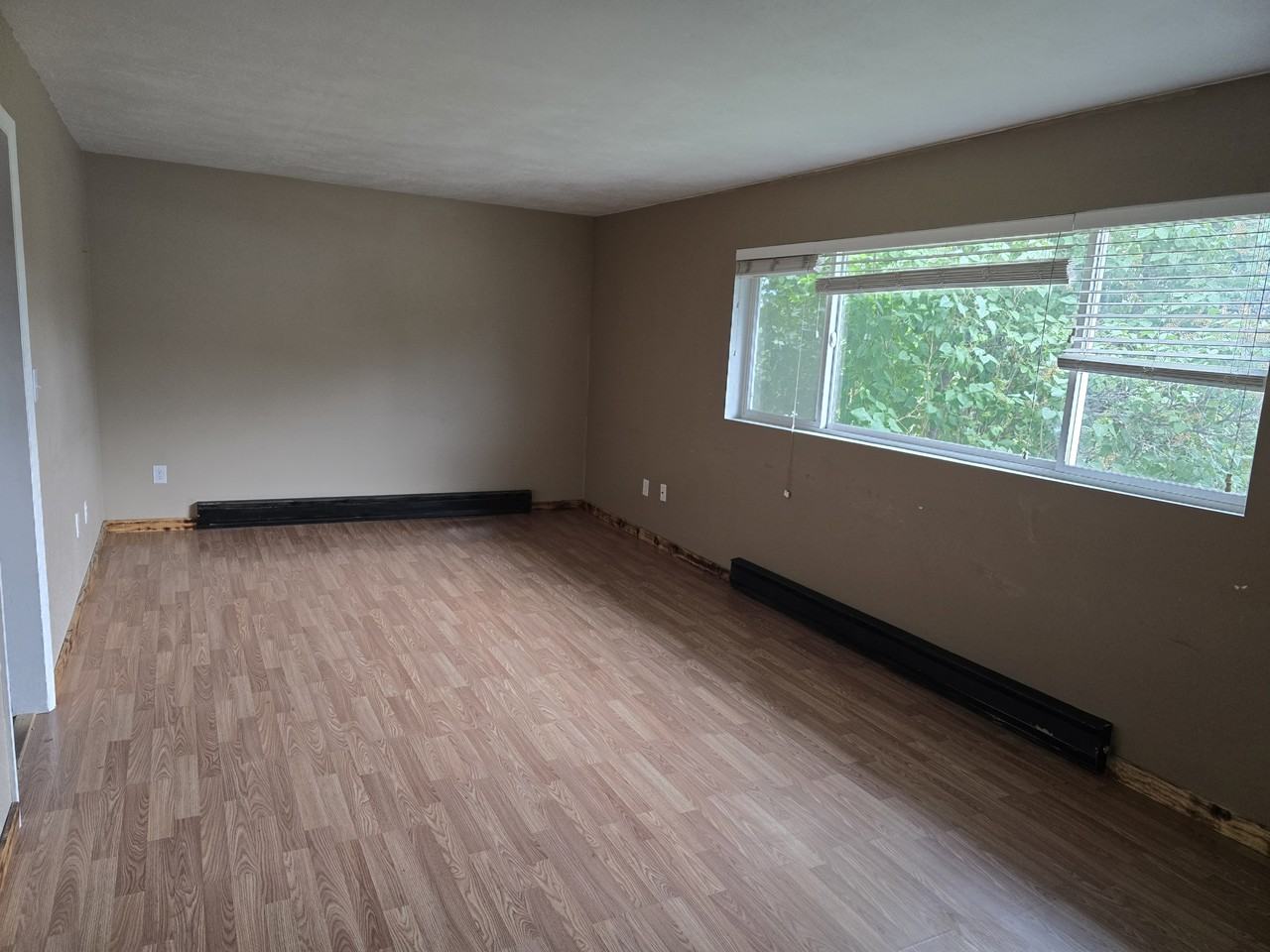 316 N 9th Ave #1 - Photo 7 of 17