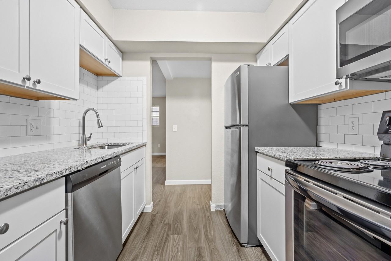 2108 Stirrup Ln Apt H203 - Photo 3 of 9