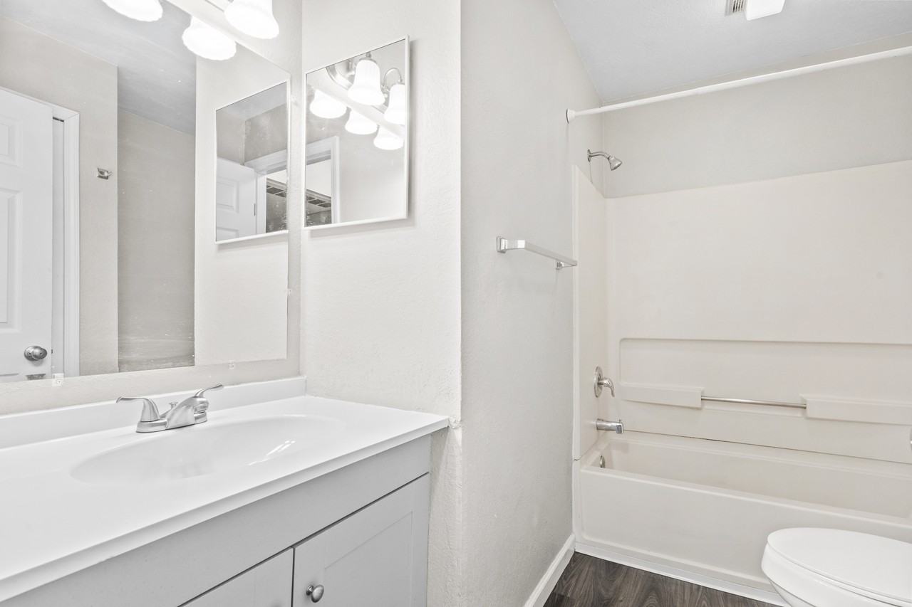 2108 Stirrup Ln Apt H203 - Photo 4 of 9