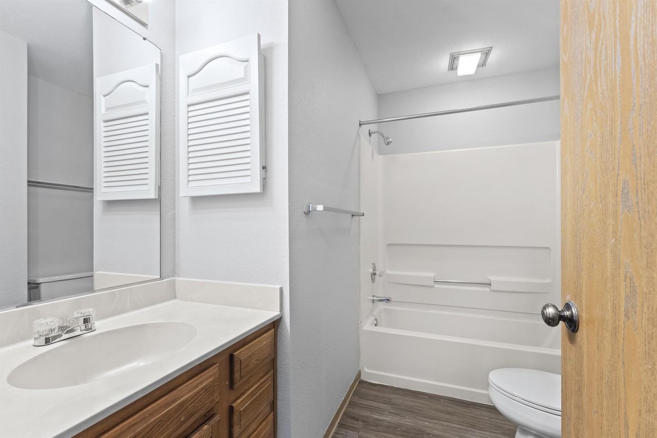 2104 Stirrup Lane - Photo 3 of 13