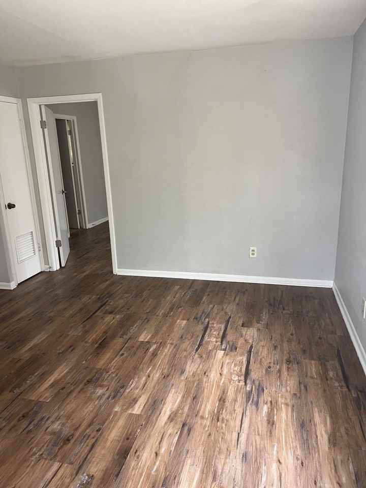 205 205 E Harrison - 3 #3 - Photo 3 of 7